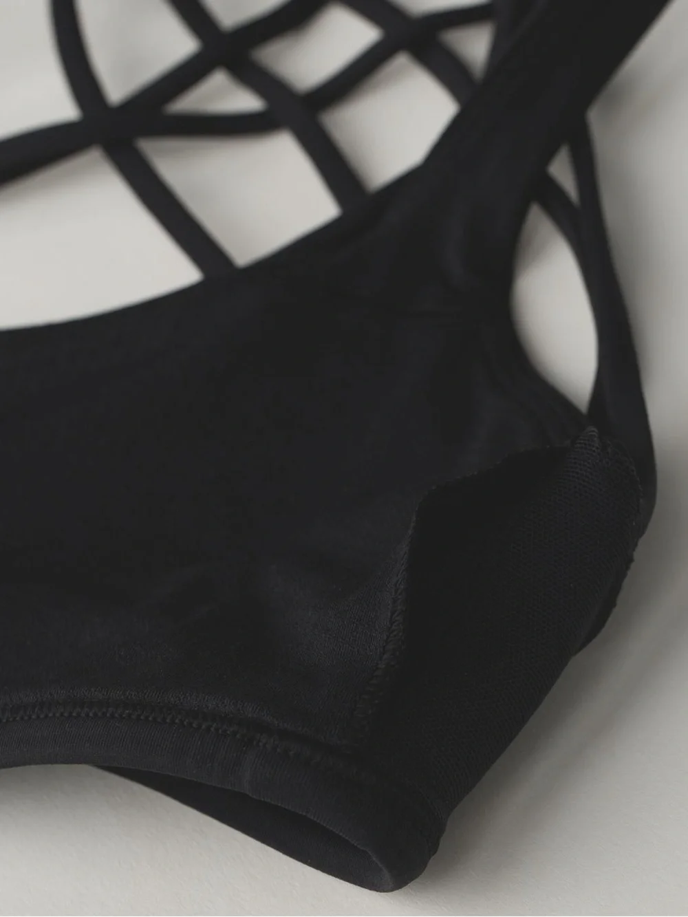 LULULEMON FREE TO BE BRA (WILD) BLACK WOMEN’S 6